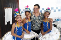 Apresentação das crianças do Instituto Cuida de Mim - Dez/2017