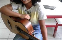 Aulas de música no Instituto Cuida de Mim